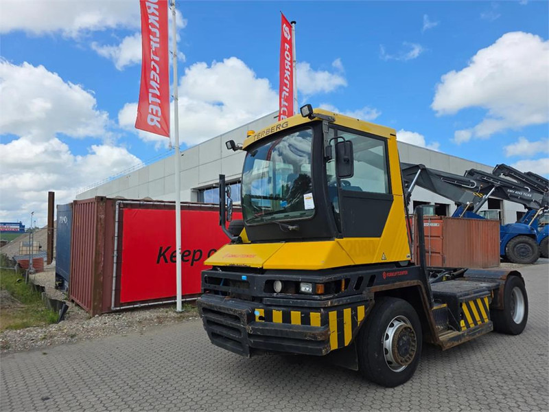 Terberg RT222 4x4 - Terminalski traktor: slika 2 Terberg RT222 4x4 - Terminalski traktor: slika 2