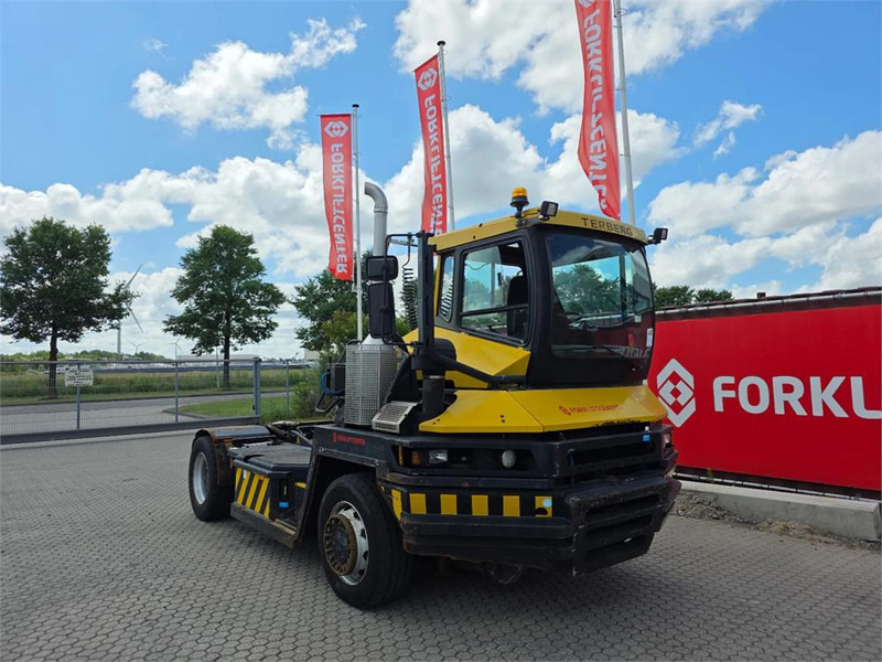 Terberg RT222 4x4 - Terminalski traktor: slika 1 Terberg RT222 4x4 - Terminalski traktor: slika 1