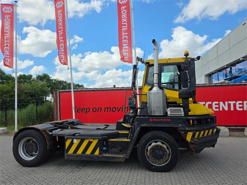 Terberg RT222 4x4 - Terminalski traktor: slika 3 Terberg RT222 4x4 - Terminalski traktor: slika 3