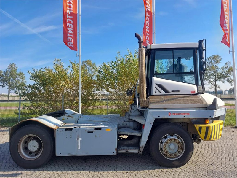 Terberg TT223 - Terminalski traktor: slika 3 Terberg TT223 - Terminalski traktor: slika 3