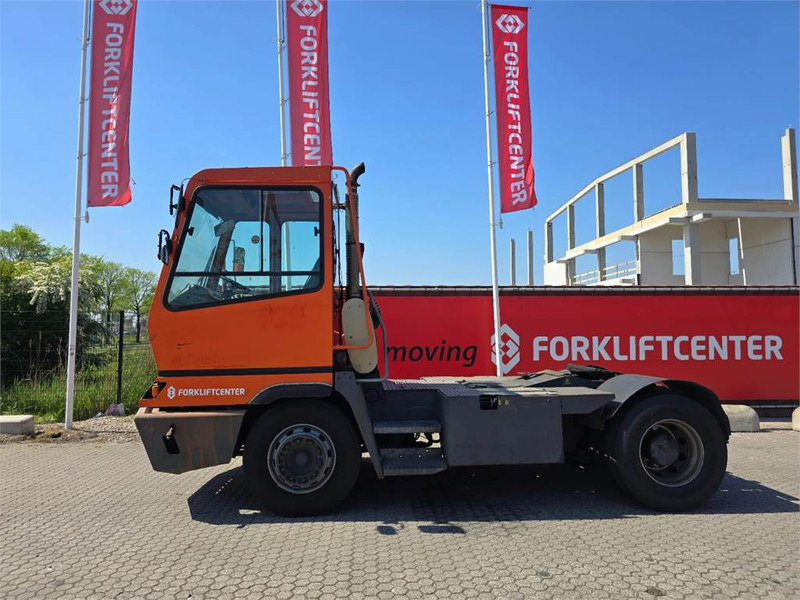 Terberg YT182 - Terminalski traktor: slika 4 Terberg YT182 - Terminalski traktor: slika 4