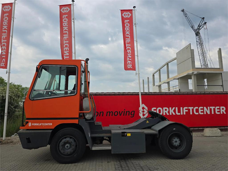 Terberg YT182 - Terminalski traktor: slika 4 Terberg YT182 - Terminalski traktor: slika 4