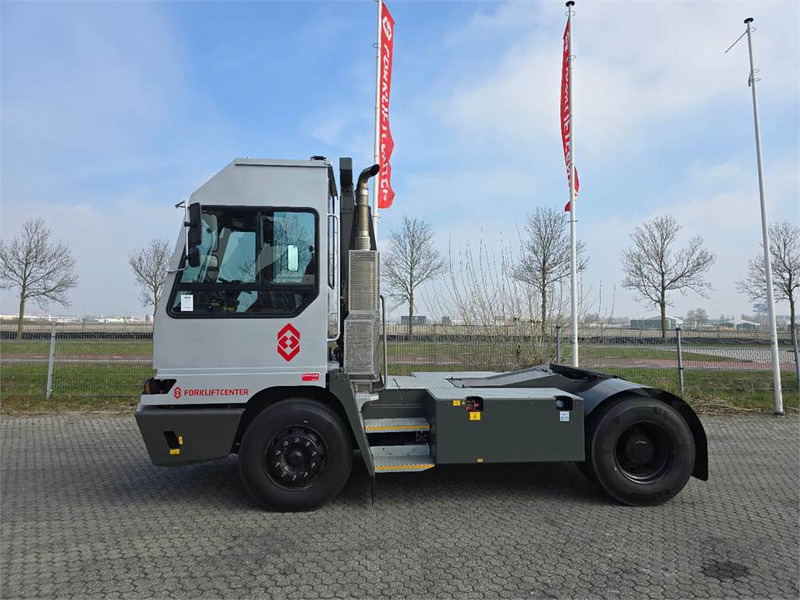 Terberg YT220 - Terminalski traktor: slika 4 Terberg YT220 - Terminalski traktor: slika 4