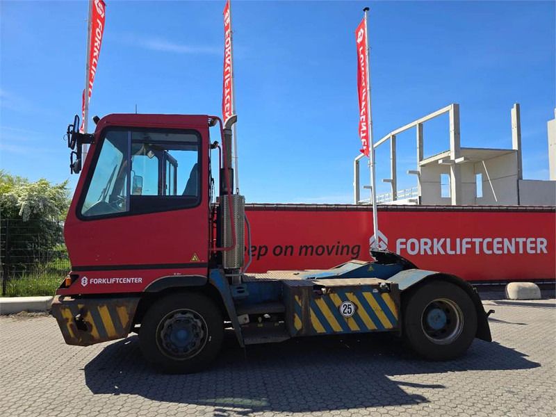 Terberg YT222 - Terminalski traktor: slika 4 Terberg YT222 - Terminalski traktor: slika 4