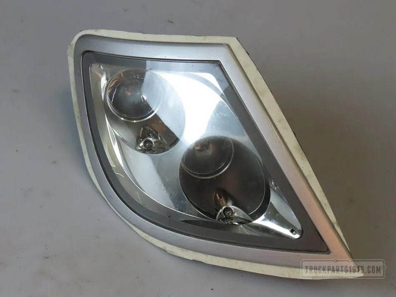 DAF 1784823 Lighting Skylight Re. - Meglenke za Tovornjak: slika 1 DAF 1784823 Lighting Skylight Re. - Meglenke za Tovornjak: slika 1