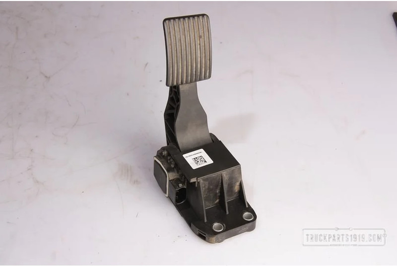 Mercedes-Benz Electrical System Gaspedaal MERCEDES-BENZ - Pedal za Tovornjak: slika 1 Mercedes-Benz Electrical System Gaspedaal MERCEDES-BENZ - Pedal za Tovornjak: slika 1