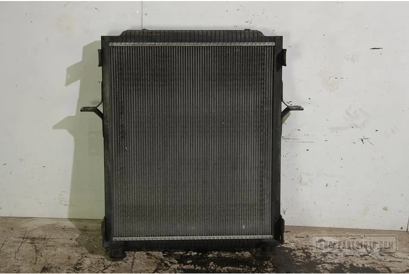 Renault Cooling System Radiateur RENAULT - Hladilnik motorja za Tovornjak: slika 1 Renault Cooling System Radiateur RENAULT - Hladilnik motorja za Tovornjak: slika 1