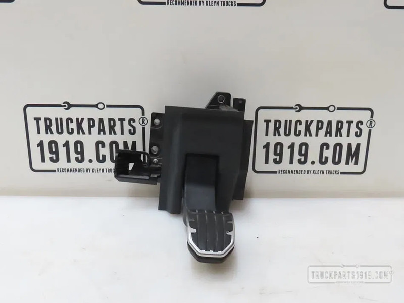 Scania 2084344 Gaspedaal Scania - Armaturna plošča za Tovornjak: slika 1 Scania 2084344 Gaspedaal Scania - Armaturna plošča za Tovornjak: slika 1