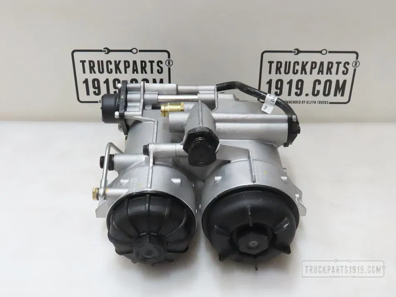 Scania 2279174 Brandstoffilterhuis Scania - Sistem goriva za Dostavno vozilo: slika 2 Scania 2279174 Brandstoffilterhuis Scania - Sistem goriva za Dostavno vozilo: slika 2