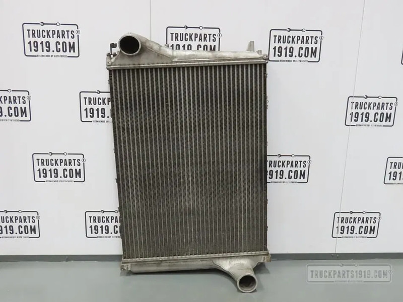 Volvo 22174108 | Interkoeler FM - Hladilnik motorja za Tovornjak: slika 1 Volvo 22174108 | Interkoeler FM - Hladilnik motorja za Tovornjak: slika 1