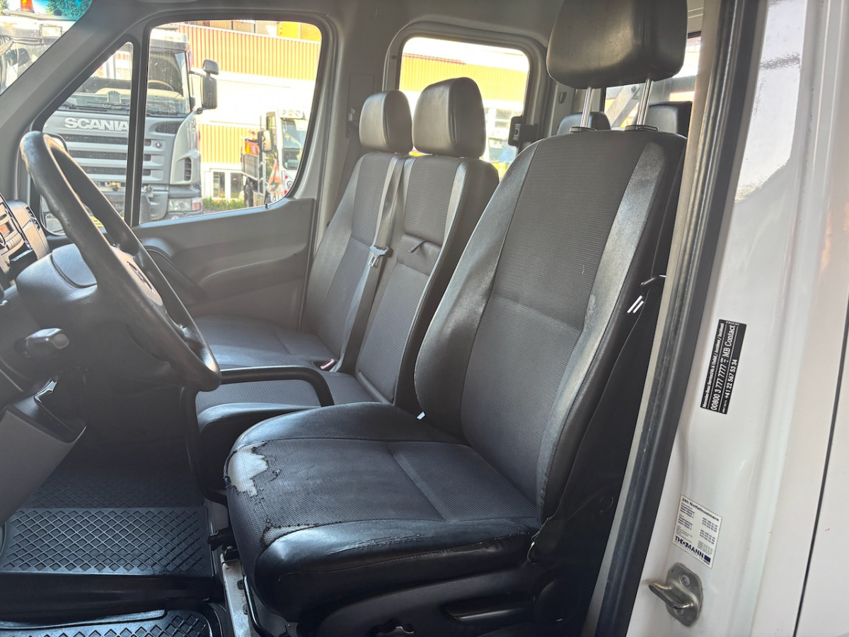 Dostavno vozilo s kesonom, Dostavno vozilo z dvojno kabino MERCEDES 316 CDI: slika 10