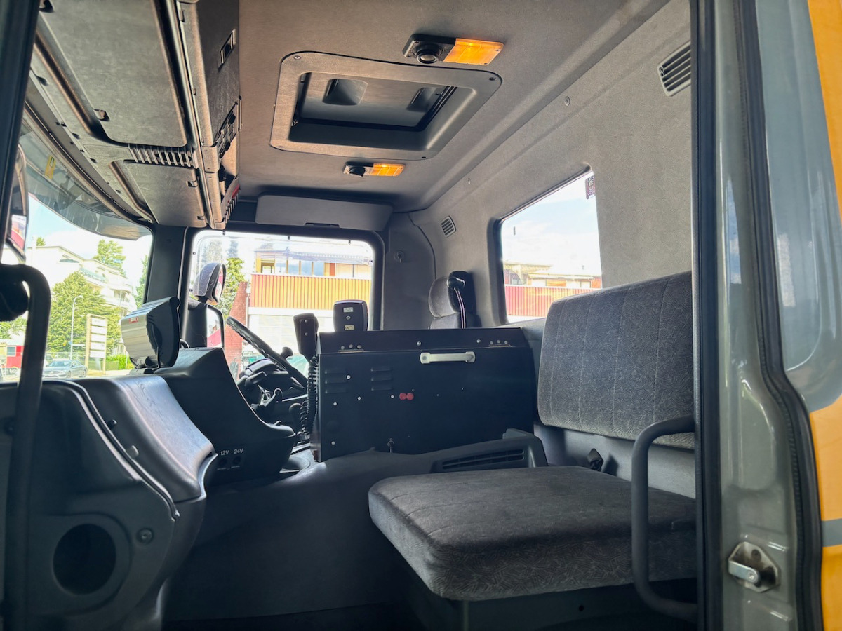 SCANIA P114 GB - Vozilo za pometanje: slika 5 SCANIA P114 GB - Vozilo za pometanje: slika 5