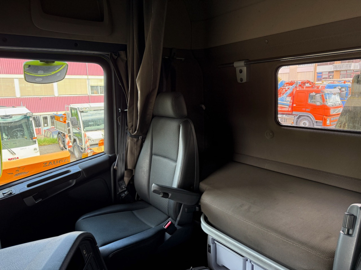 SCANIA R490 8x4 - Kotalni prekucni tovornjak: slika 5 SCANIA R490 8x4 - Kotalni prekucni tovornjak: slika 5