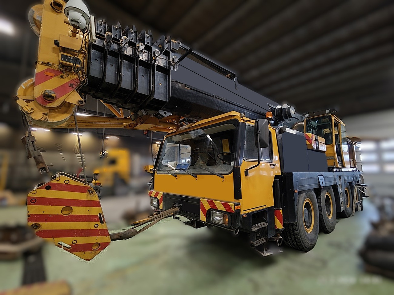 Liebherr LTM 1090/2 - Avtodvigalo: slika 1 Liebherr LTM 1090/2 - Avtodvigalo: slika 1