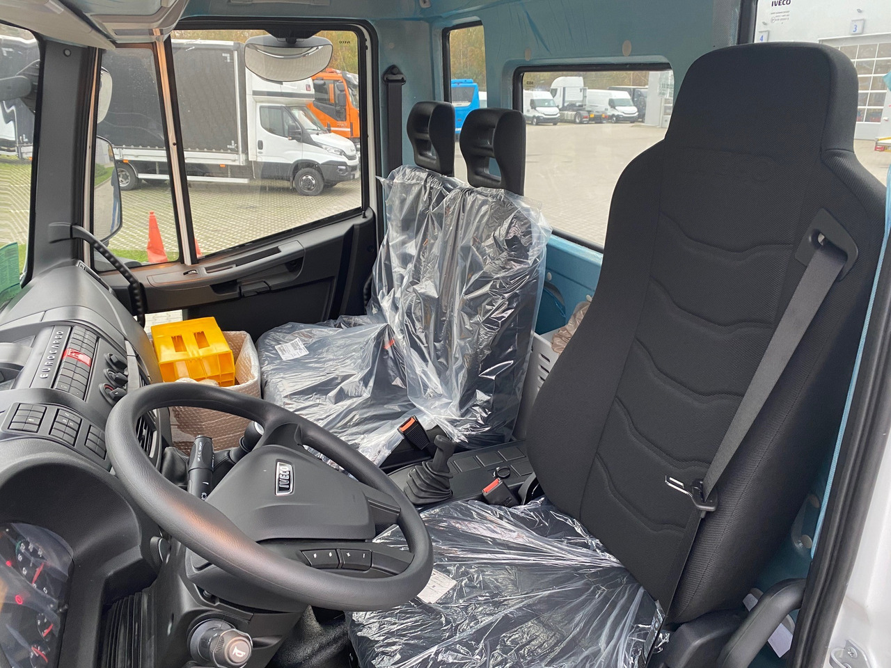 Iveco Eurocargo 120-220 ML120E22/P - Kotalni prekucni tovornjak: slika 3 Iveco Eurocargo 120-220 ML120E22/P - Kotalni prekucni tovornjak: slika 3