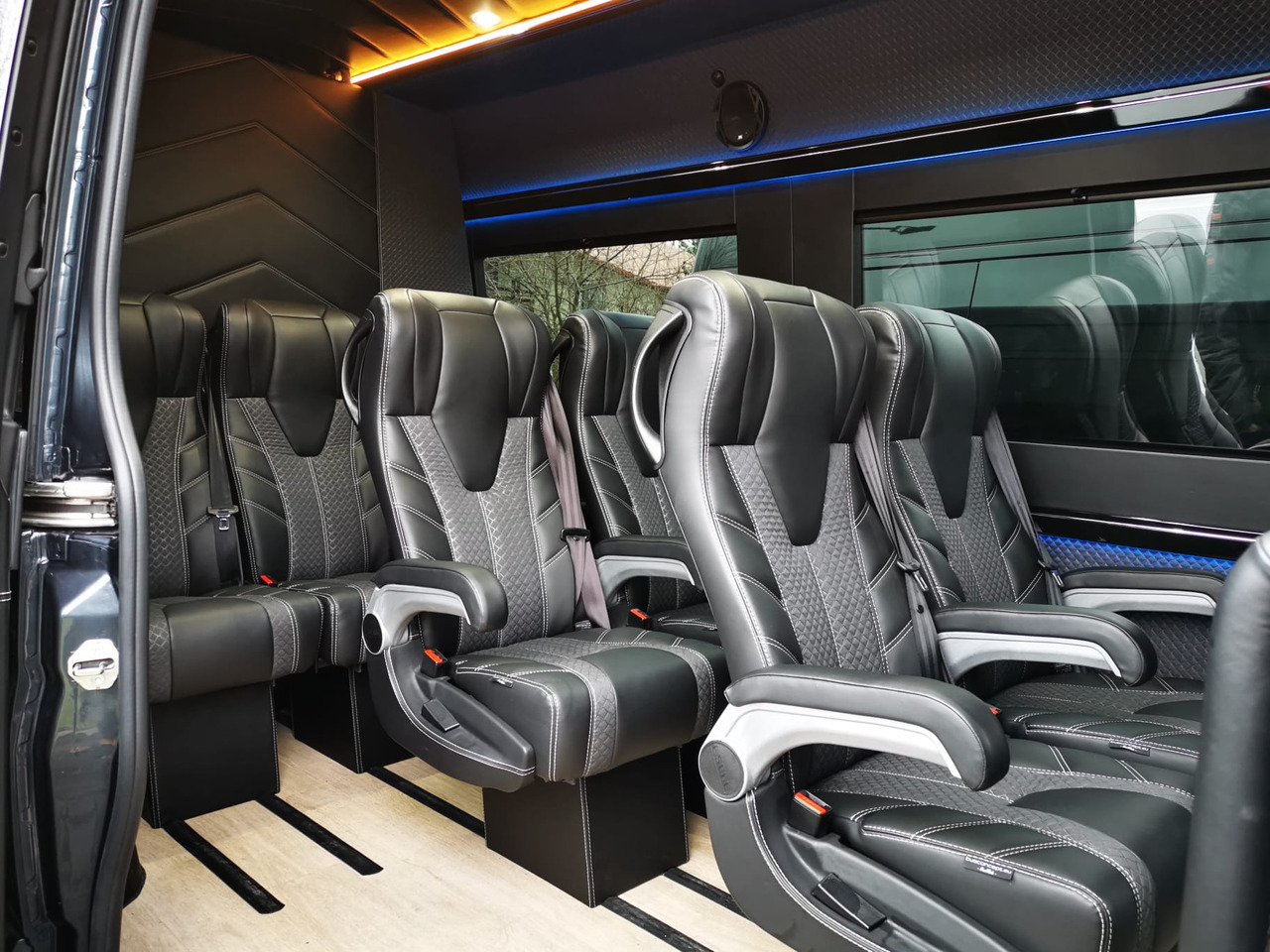 Mercedes Sprinter 319 9 Sitzer L2H1 - Potniški kombi, Dostavno vozilo z dvojno kabino: slika 5 Mercedes Sprinter 319 9 Sitzer L2H1 - Potniški kombi, Dostavno vozilo z dvojno kabino: slika 5