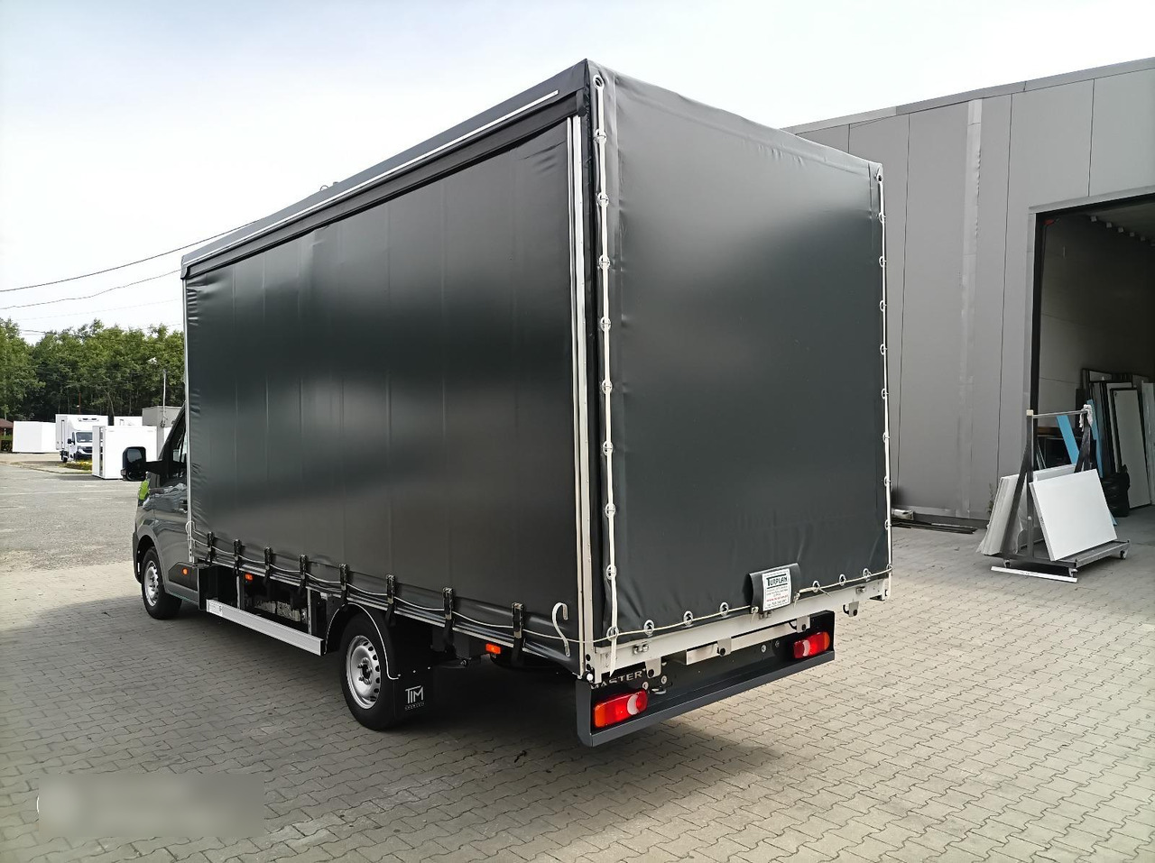 Renault Master 170 8 Pal Dachspoiler - Dostavno vozilo s ponjavo: slika 2 Renault Master 170 8 Pal Dachspoiler - Dostavno vozilo s ponjavo: slika 2