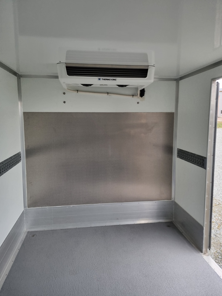 Renault Master Kühlkoffer O°/+20°C 230V Standkühlung - Hladilno vozilo: slika 2 Renault Master Kühlkoffer O°/+20°C 230V Standkühlung - Hladilno vozilo: slika 2