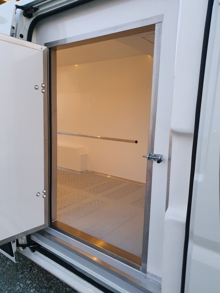 Renault Master L3H2 Tiefkühlkasten -18°C - Hladilno vozilo: slika 4 Renault Master L3H2 Tiefkühlkasten -18°C - Hladilno vozilo: slika 4