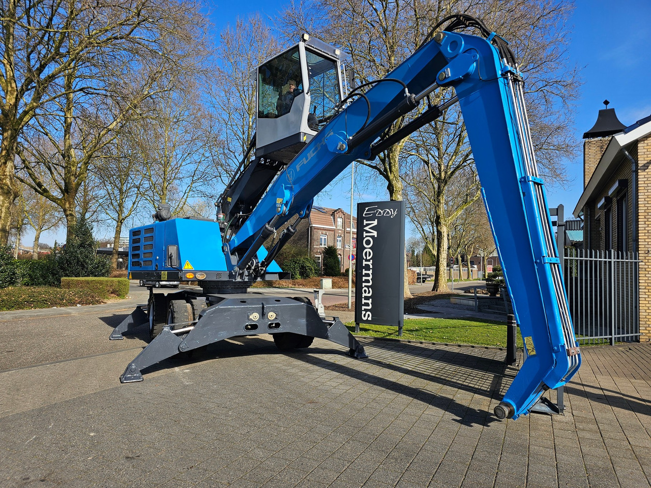 Fuchs MHL 320 With Multi Purpose Stick And Magnet System - Bager za prekladanje primarnih/ Sekundarnih surovin: slika 1 Fuchs MHL 320 With Multi Purpose Stick And Magnet System - Bager za prekladanje primarnih/ Sekundarnih surovin: slika 1