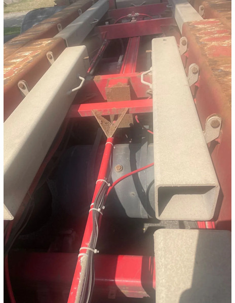 Renders 2x 20 1x 30 1x 40 in prijs verlaagt - Kontejnerska polprikolica/ Polprikolica z zamenljivim tovoriščem: slika 5 Renders 2x 20 1x 30 1x 40 in prijs verlaagt - Kontejnerska polprikolica/ Polprikolica z zamenljivim tovoriščem: slika 5