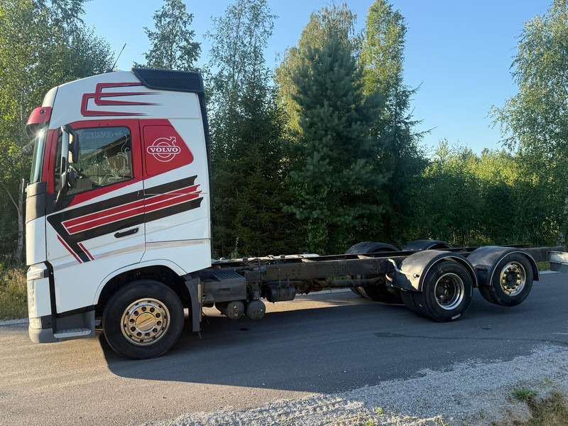Volvo FH460 Globe 2016 - Tovornjak-šasija: slika 2 Volvo FH460 Globe 2016 - Tovornjak-šasija: slika 2