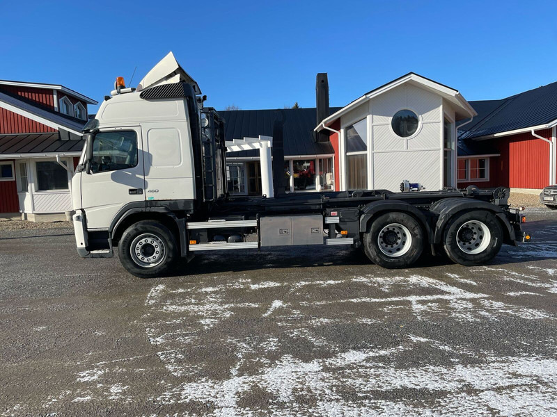 Volvo FM460 Globe 6x4 - Kotalni prekucni tovornjak: slika 4 Volvo FM460 Globe 6x4 - Kotalni prekucni tovornjak: slika 4