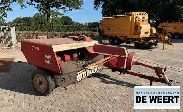 International 440 - Balirka za kvadratne bale: slika 4 International 440 - Balirka za kvadratne bale: slika 4