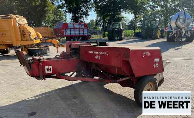 International 440 - Balirka za kvadratne bale: slika 5 International 440 - Balirka za kvadratne bale: slika 5