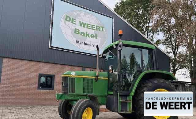 John Deere 6100 - Traktor: slika 1 John Deere 6100 - Traktor: slika 1