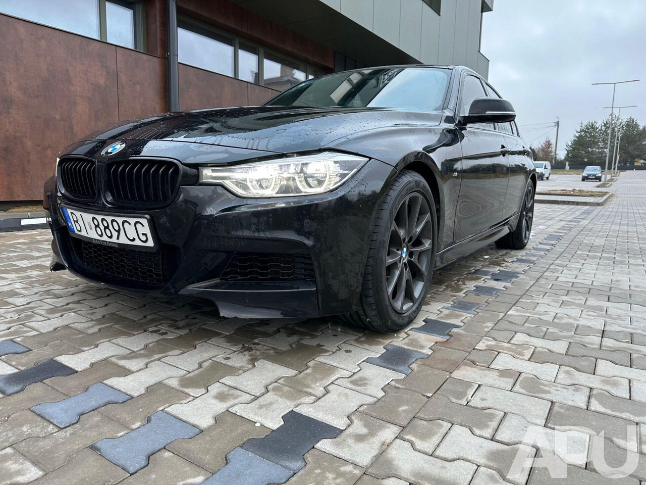 BMW 330i F30 M-PAKIET PERFORMANCE - Avtomobil: slika 1 BMW 330i F30 M-PAKIET PERFORMANCE - Avtomobil: slika 1