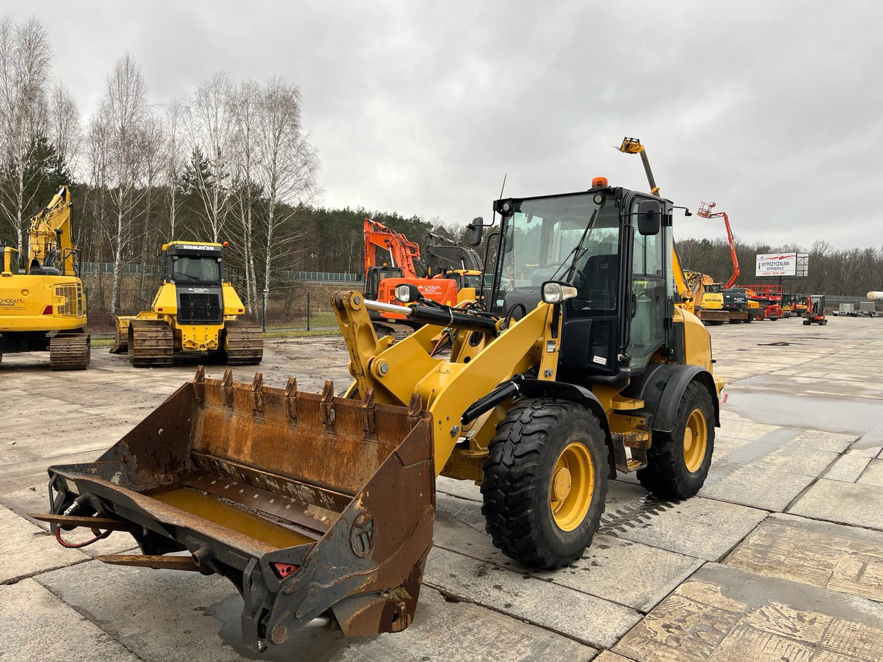 Caterpillar 908M - Kolesni nakladalec: slika 2 Caterpillar 908M - Kolesni nakladalec: slika 2