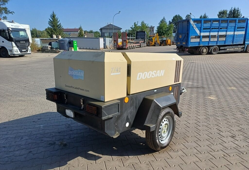 Doosan 741 - Zračni kompresor: slika 4 Doosan 741 - Zračni kompresor: slika 4