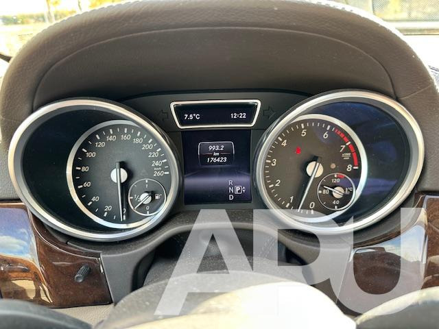 Mercedes-Benz ML350 4Matic AMG - Avtomobil: slika 3 Mercedes-Benz ML350 4Matic AMG - Avtomobil: slika 3