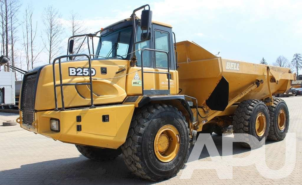 WOZIDŁO Bell ADT B25D 6×6 - Zglobni demper: slika 1 WOZIDŁO Bell ADT B25D 6×6 - Zglobni demper: slika 1