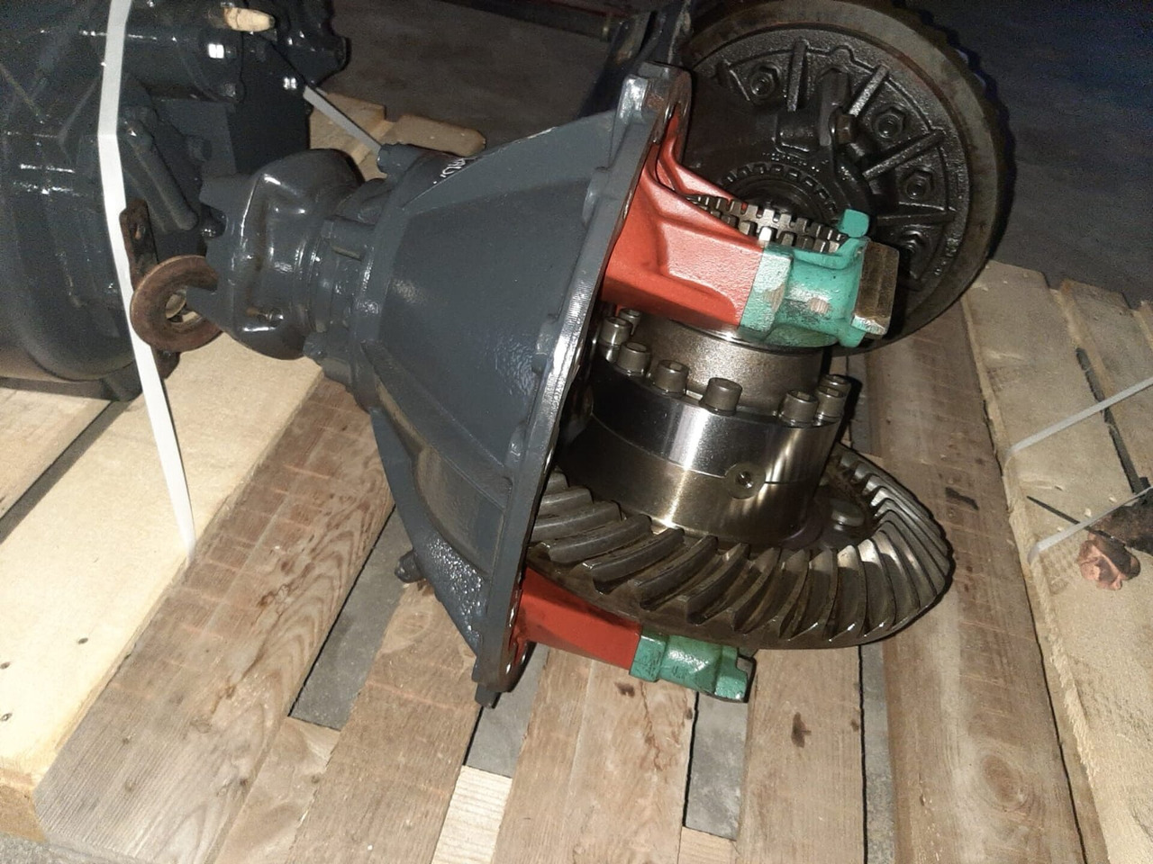 000128 Differentieel Scania R660 Gebruikt 3.07 Met Blokkering - Diferencialni menjalnik za Tovornjak: slika 1 000128 Differentieel Scania R660 Gebruikt 3.07 Met Blokkering - Diferencialni menjalnik za Tovornjak: slika 1