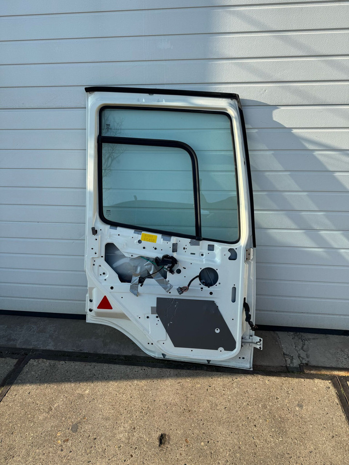 DAF CF EURO 6 PORTIER LINKS COMPLEET 1950970A6 - Vrata in deli za Tovornjak: slika 2 DAF CF EURO 6 PORTIER LINKS COMPLEET 1950970A6 - Vrata in deli za Tovornjak: slika 2