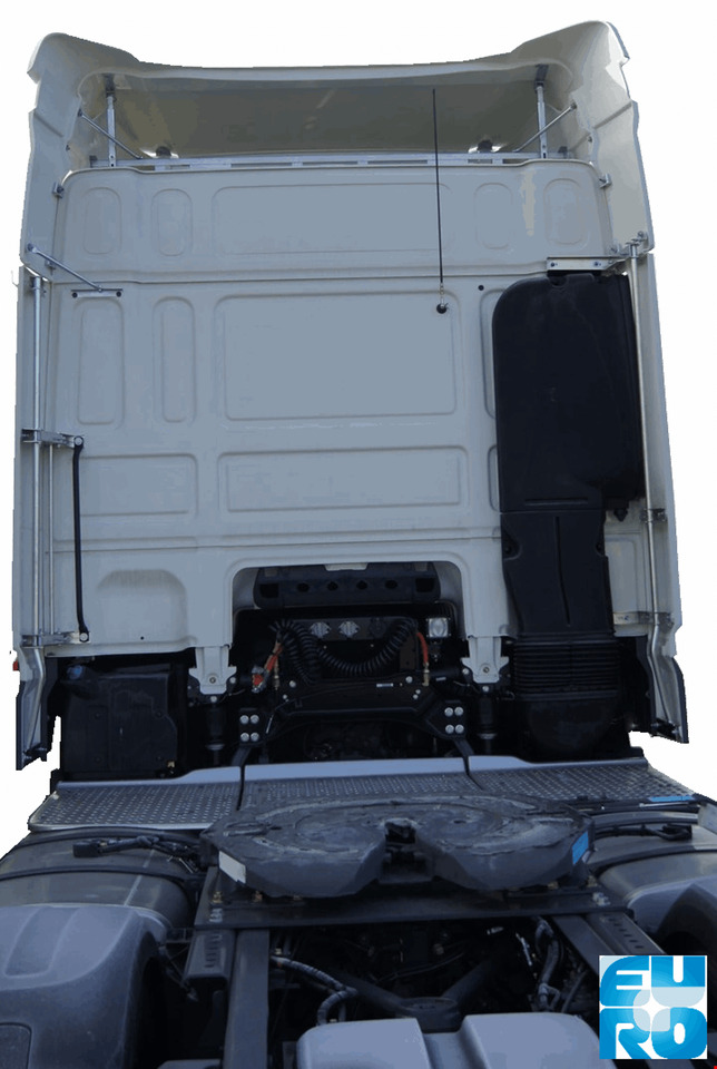 DAF XF 106 SC CABINE SPOILERSET KLAPGEDEELDE LINKS KLEUR H3279 000052 - Kabina za Tovornjak: slika 3 DAF XF 106 SC CABINE SPOILERSET KLAPGEDEELDE LINKS KLEUR H3279 000052 - Kabina za Tovornjak: slika 3