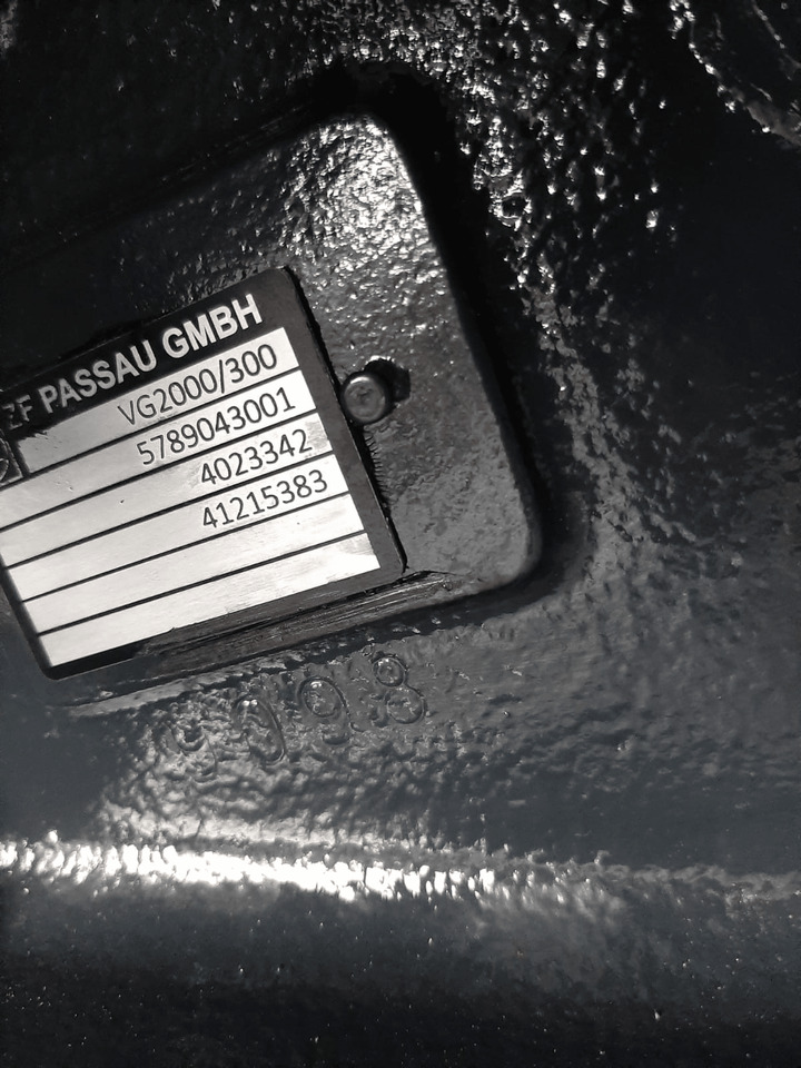 Iveco trakker vg2000 tussenbak Gebruikt ZF - Transmission za Tovornjak: slika 4 Iveco trakker vg2000 tussenbak Gebruikt ZF - Transmission za Tovornjak: slika 4