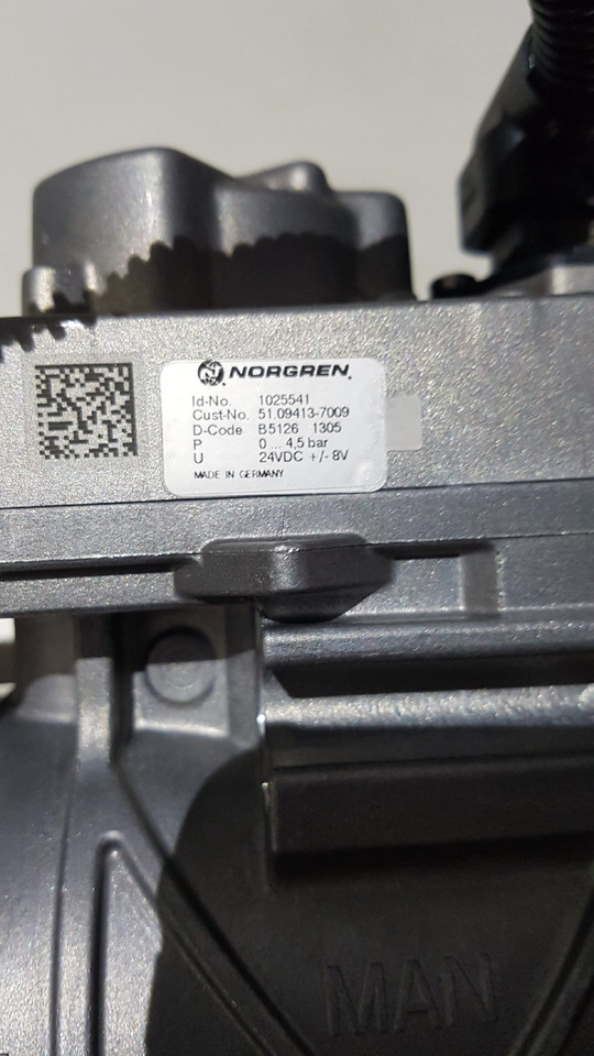 MAN THROTTLE VALVE 51094137009 51094137013 - Motor in deli za Tovornjak: slika 4 MAN THROTTLE VALVE 51094137009 51094137013 - Motor in deli za Tovornjak: slika 4