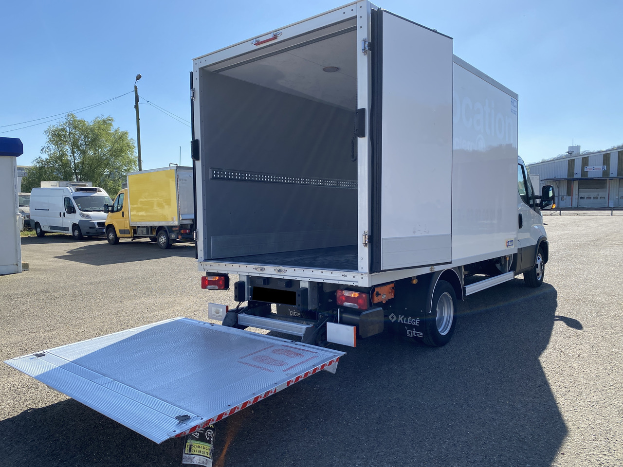 IVECO Daily 35C16 frigorifique Hayon - Hladilno vozilo: slika 3 IVECO Daily 35C16 frigorifique Hayon - Hladilno vozilo: slika 3