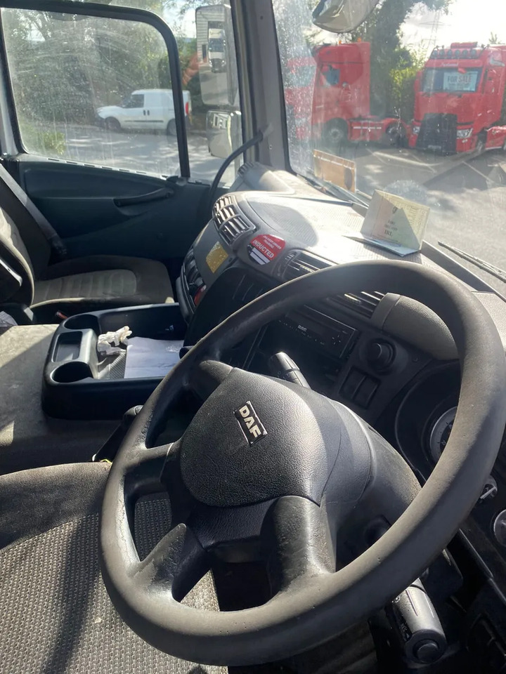 2012 DAF CF 65.250 4×2 Curtainsider - Tovornjak s ponjavo: slika 5 2012 DAF CF 65.250 4×2 Curtainsider - Tovornjak s ponjavo: slika 5