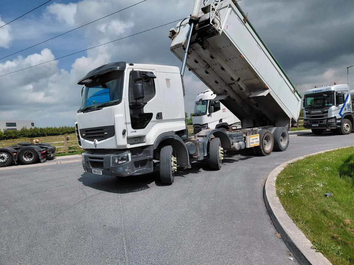 2014 Renault Premium Lander - Tovornjak prekucnik: slika 2 2014 Renault Premium Lander - Tovornjak prekucnik: slika 2