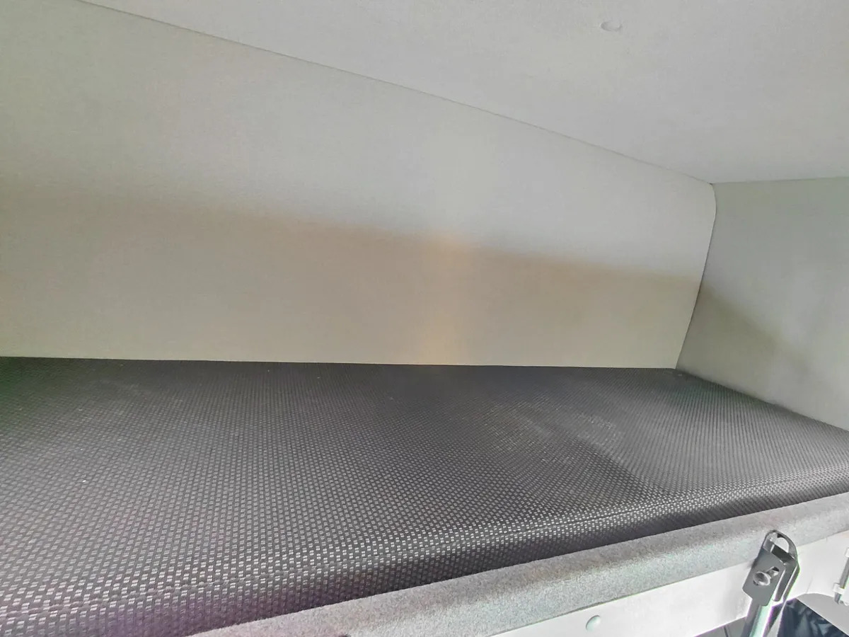 2017 Renault D12 4×2 Double Sleeper Curtainsider - Tovornjak s ponjavo: slika 2 2017 Renault D12 4×2 Double Sleeper Curtainsider - Tovornjak s ponjavo: slika 2