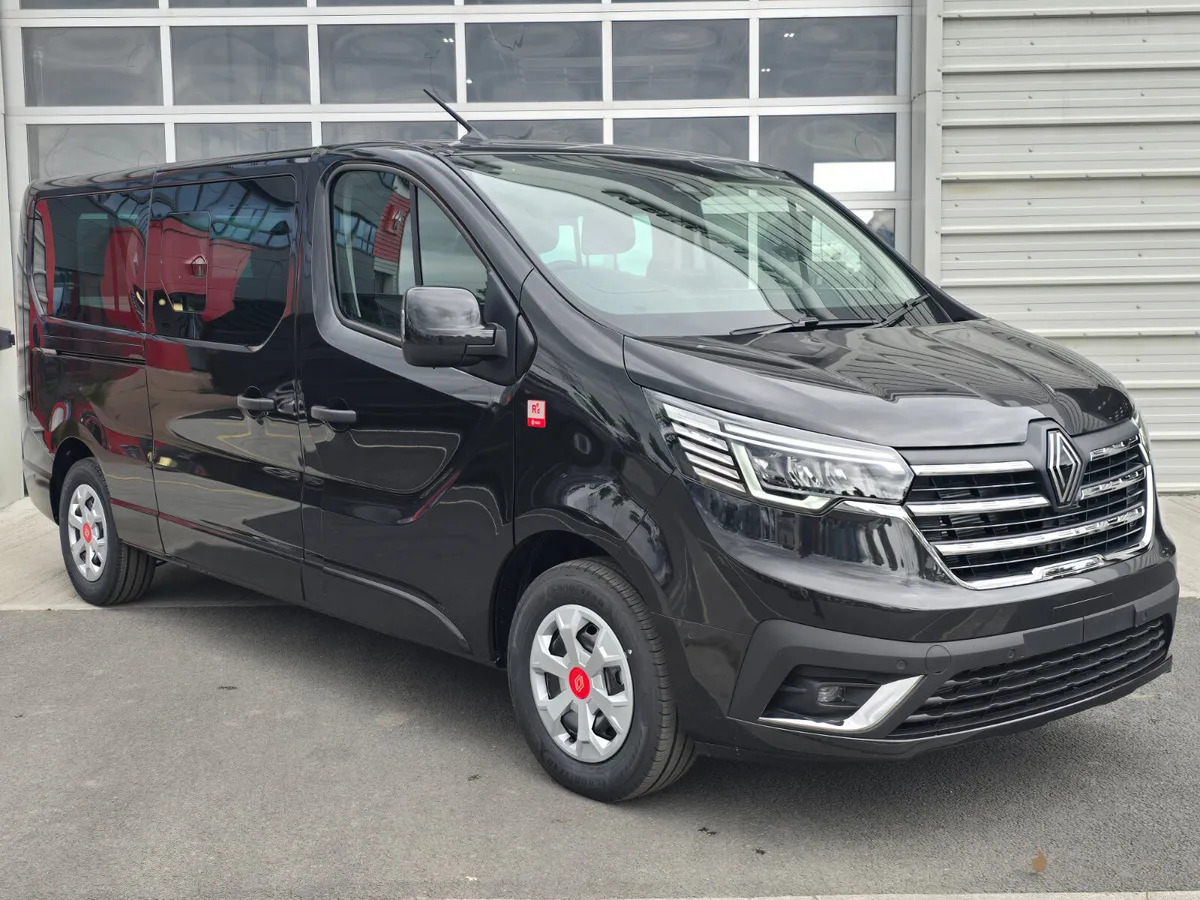 2025 Renault Trafic Combi 170BHP Auto - Potniški kombi: slika 1 2025 Renault Trafic Combi 170BHP Auto - Potniški kombi: slika 1