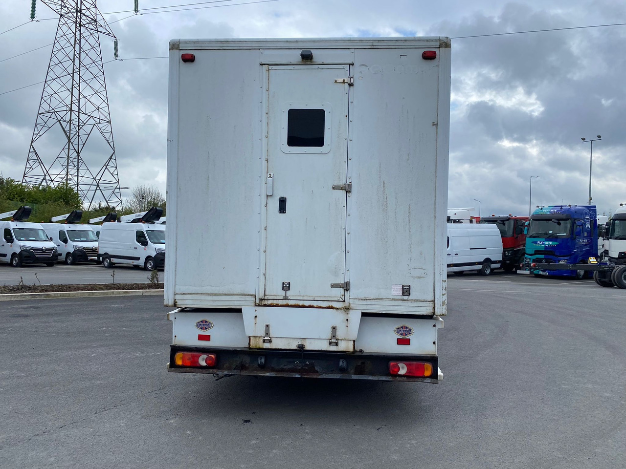 2011 Renault Midlum 180.18 Prison Truck - Tovornjak: slika 4 2011 Renault Midlum 180.18 Prison Truck - Tovornjak: slika 4