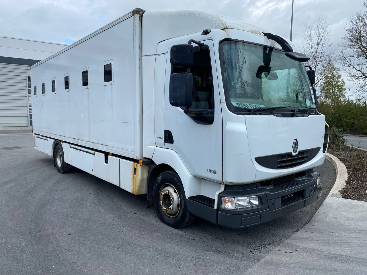 2011 Renault Midlum 180.18 Prison Truck - Tovornjak: slika 1 2011 Renault Midlum 180.18 Prison Truck - Tovornjak: slika 1