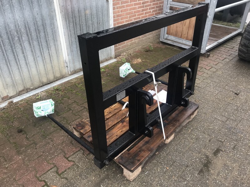 BALENVORK met Giant aanspan - Vilice za Kmetijski stroj: slika 1 BALENVORK met Giant aanspan - Vilice za Kmetijski stroj: slika 1