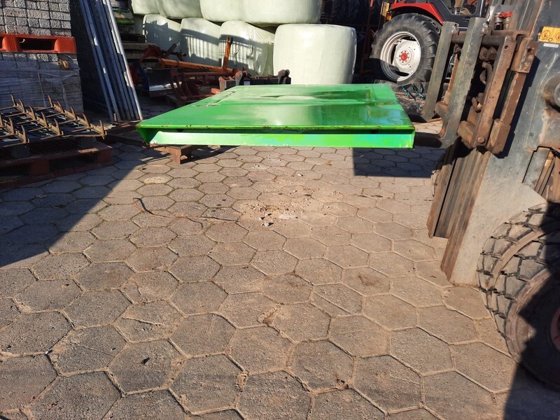 Deutz cabinedak - Kabina in notranjost za Kmetijski stroj: slika 2 Deutz cabinedak - Kabina in notranjost za Kmetijski stroj: slika 2