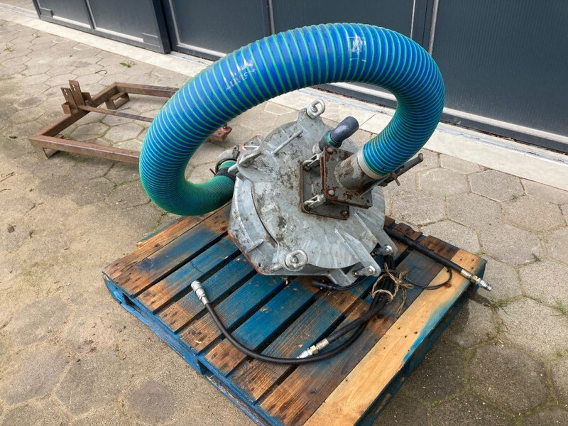 Duport S 1650 - Škropilnica montirana na traktor: slika 1 Duport S 1650 - Škropilnica montirana na traktor: slika 1